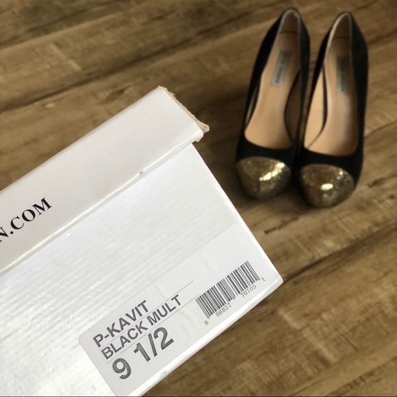 Steve Madden Kavit Black Suede Gold Toe Platforms - Picture 7 of 8